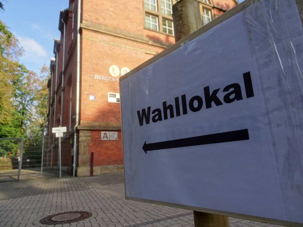 Das Wahllokal Herdergymnasium in Minden. Foto: Stefan Schröder